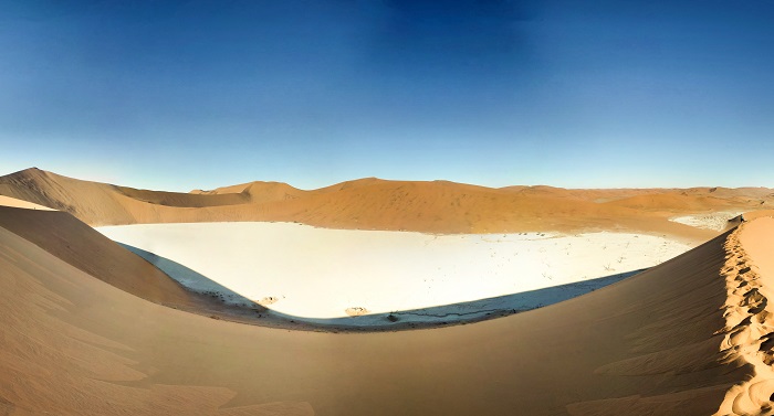 16 Namib Desert