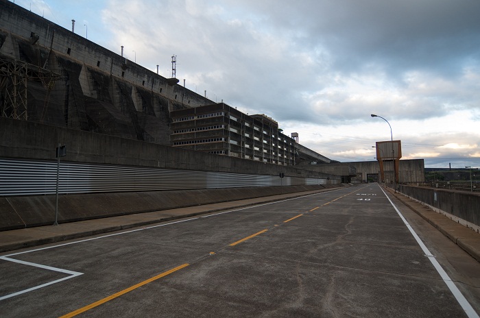 4 Itaipu Dam