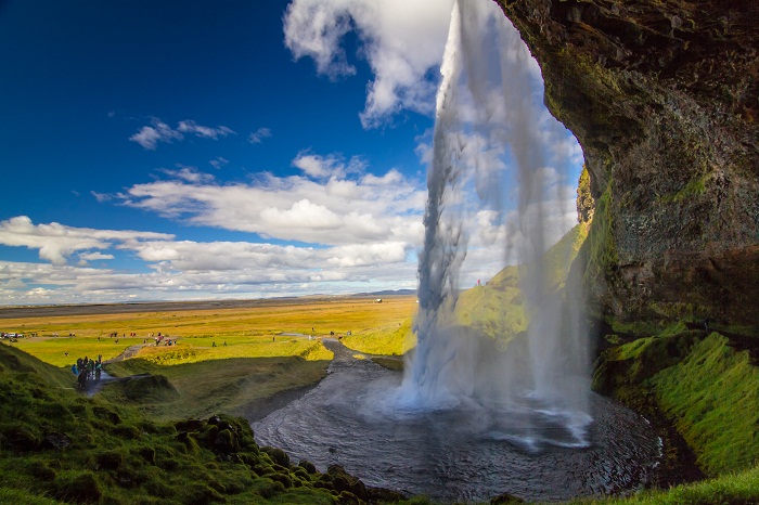 2 Seljalandsfoss