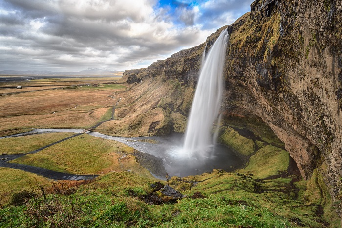 6 Seljalandsfoss