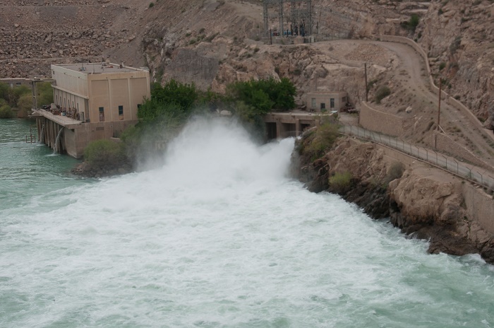 8 Kajaki Dam