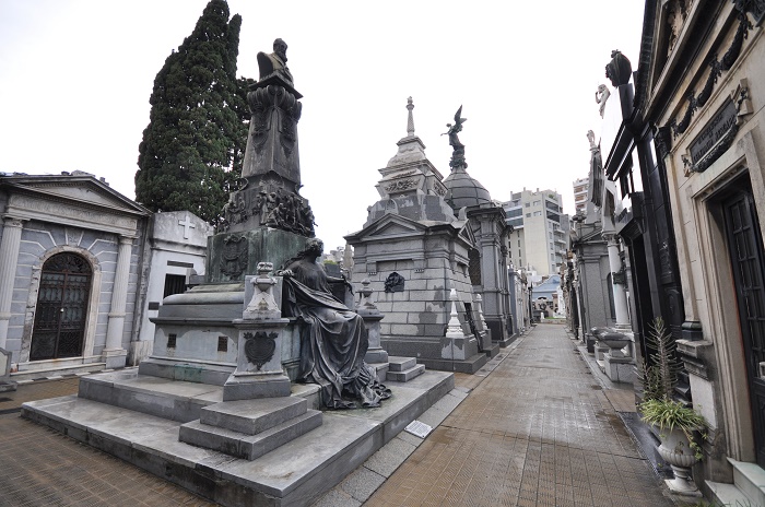 18 Recoleta Cemetery