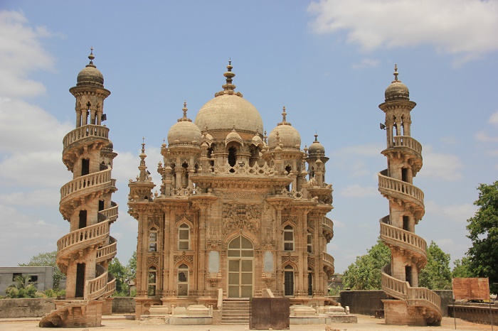 6 Mahabat Maqbara