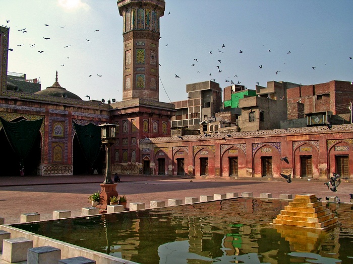 3 Wazir Mosque