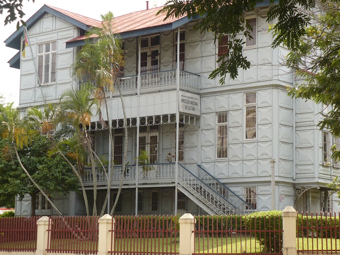 2 Casa Ferro