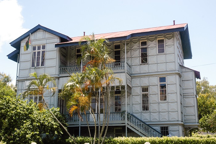 7 Casa Ferro