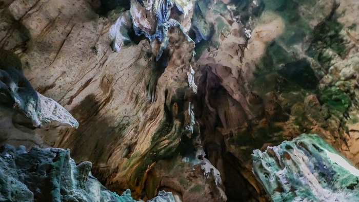 9 Hato Caves