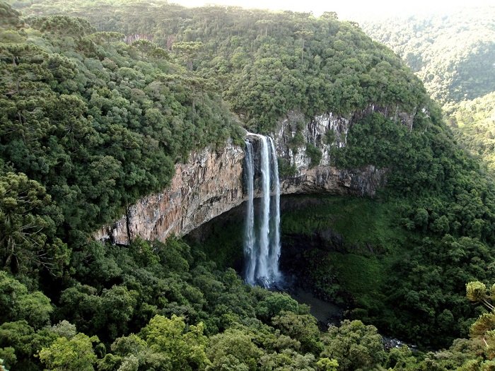 2 Caracol Falls