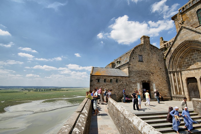 14 Mont Michel