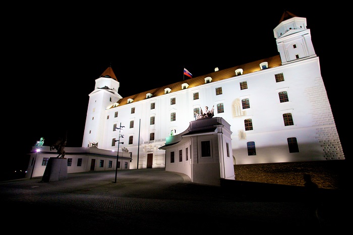 15 Bratislava Castle