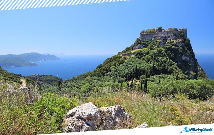 2 Angelokastro in Greece