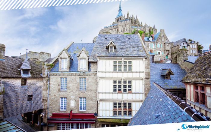 4 Mont Saint Michel in France