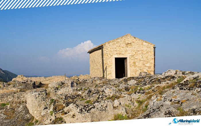 5 Angelokastro in Greece