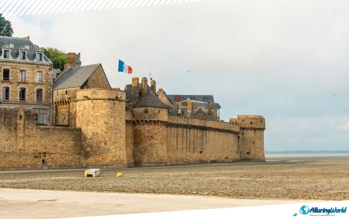 5 Mont Saint Michel in France