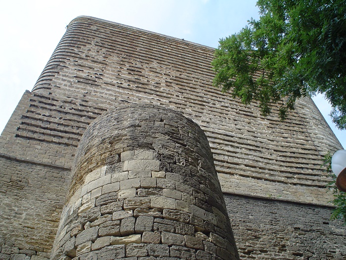 6 Maiden Baku