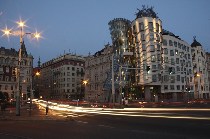 1 Dancing House