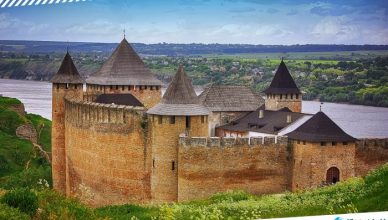 1 Khotyn Fortress