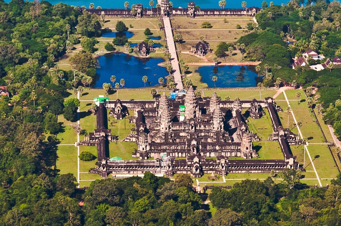14 Angkor Wat