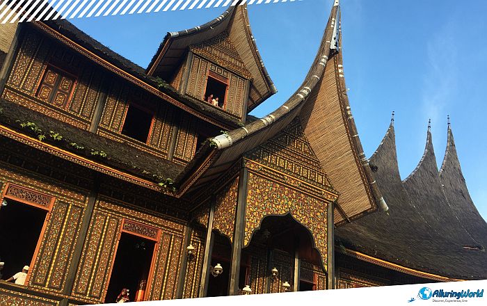 2 Pagaruyung Palace