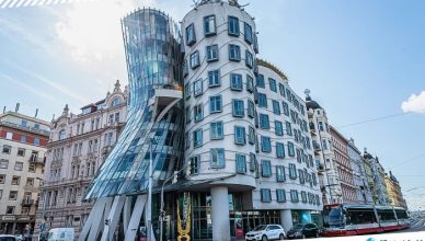 6 The Dancing House