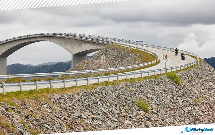 7 Storseisundet Bridge