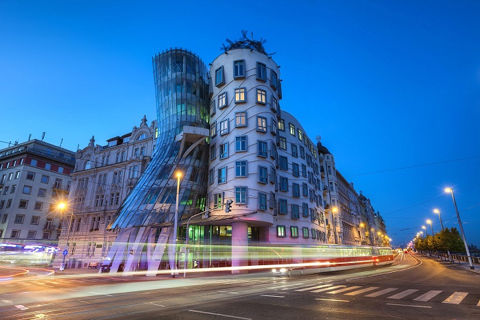 8 Dancing House