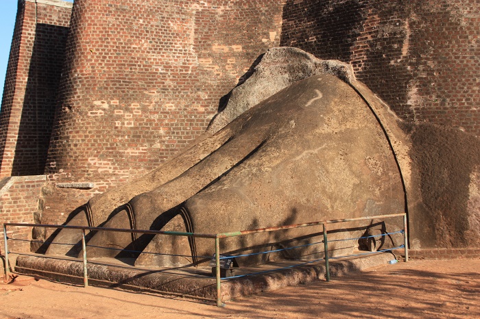 8 Sigiriya