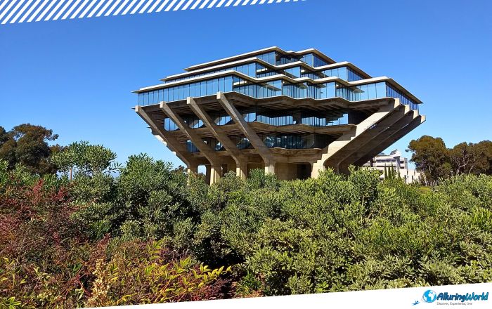 10 Geisel Library Building in San Diego