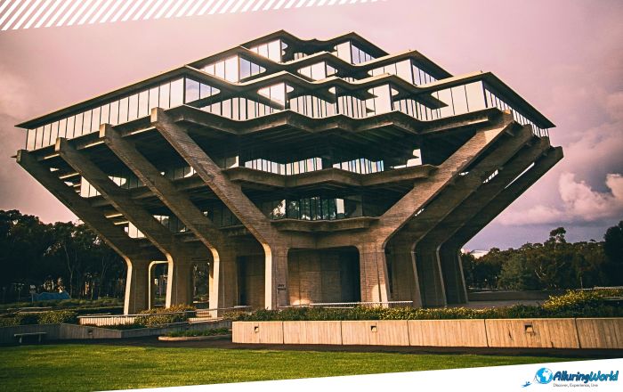 3 Geisel Library Building in San Diego