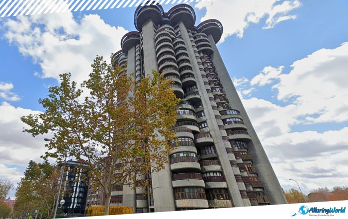 3 Torres Blancas in Madrid