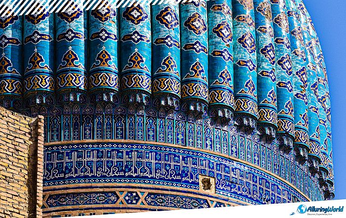 7 Bibi-Khanym Mosque