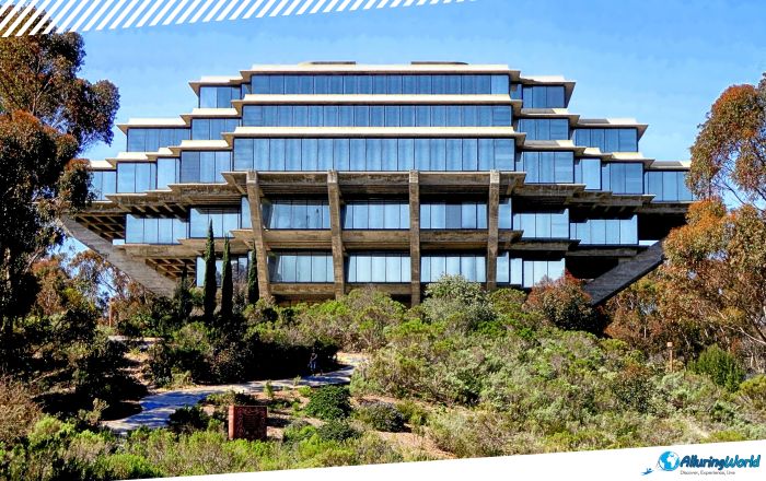 9 Geisel Library Building in San Diego