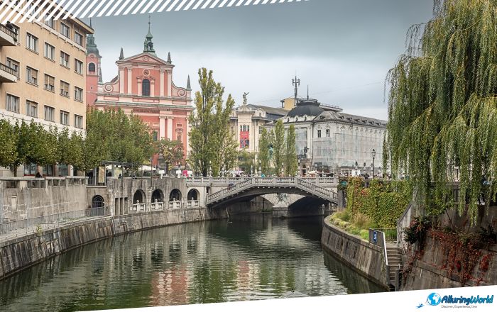 9 Triple Bridge in Ljubljana