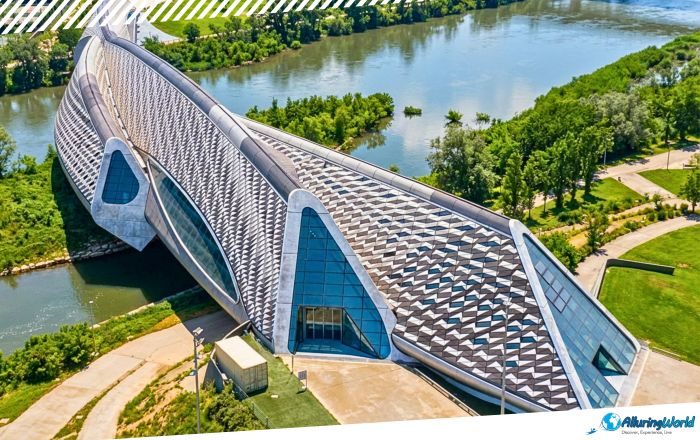 1 Bridge Pavilion in Zaragoza