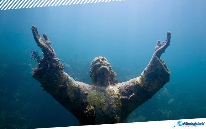 1 Christ of the Abyss in Italy