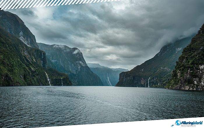 1 Milford Sound on the South Island