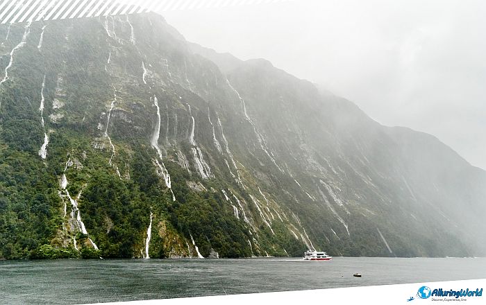 12 Milford Sound on the South Island