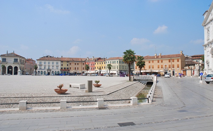 4 Palmanova