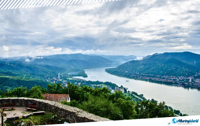 5 Danube Bend in Hungary