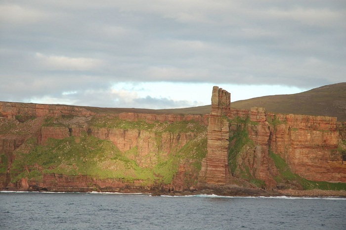 6 Old Man Hoy