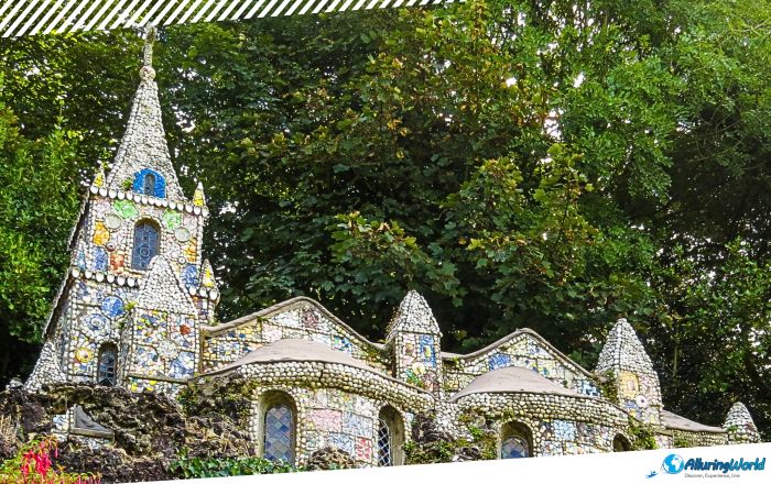 2 The Little Chapel in Guernsey