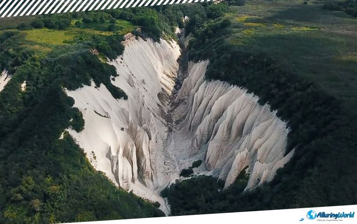 1 Kuthiny Baty in Kamchatka