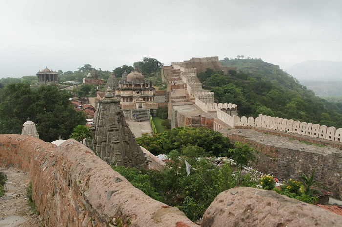 2 Kumbhalgarh