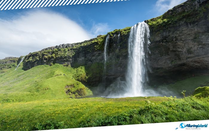 6 Seljalandsfoss Waterfall
