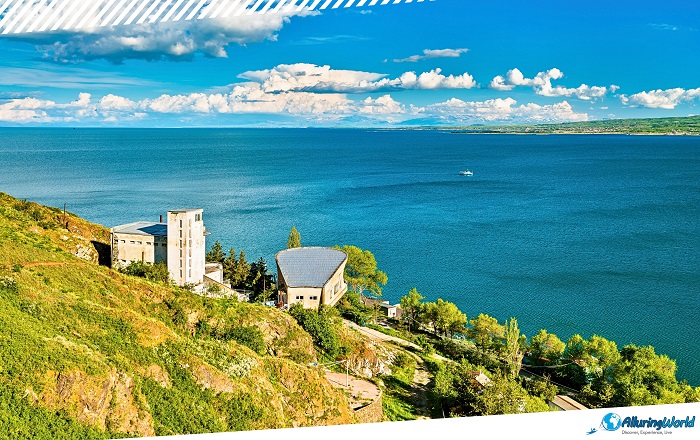 6 Armenian Writer’s Union Guesthouse at Lake Sevan
