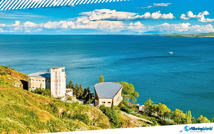 8 Armenian Writer’s Union Guesthouse at Lake Sevan