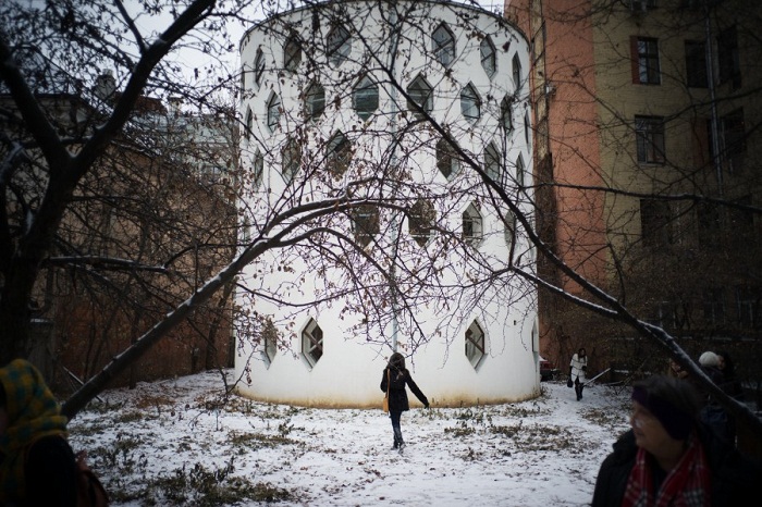 1 Melnikov House