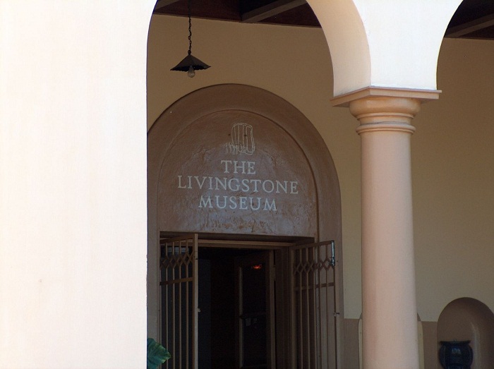 10 Livingstone