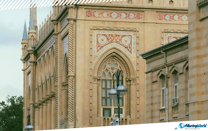 2 Ismailiyya Palace in Baku