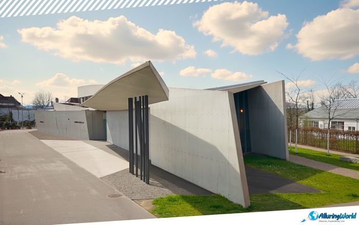 3 Vitra Fire Station